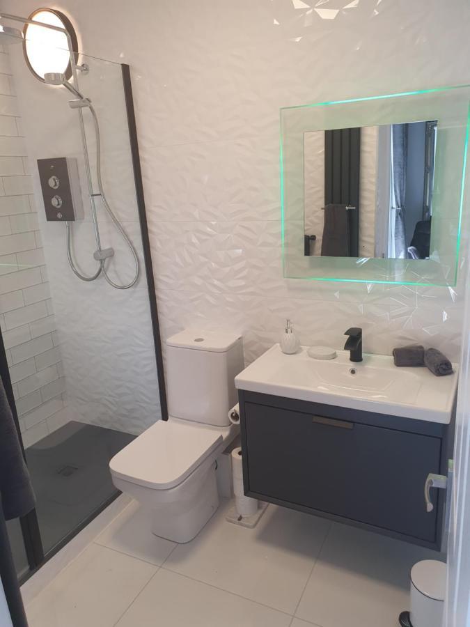 River View Apartment Suite Cork Exteriör bild