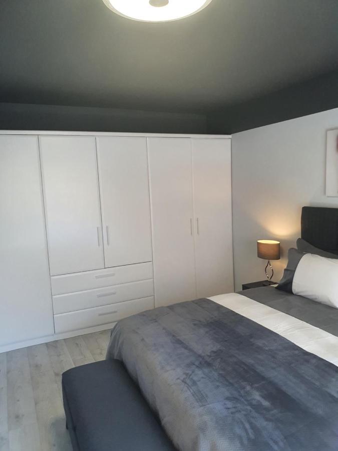 River View Apartment Suite Cork Exteriör bild