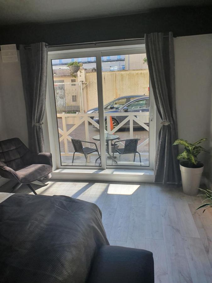 River View Apartment Suite Cork Exteriör bild