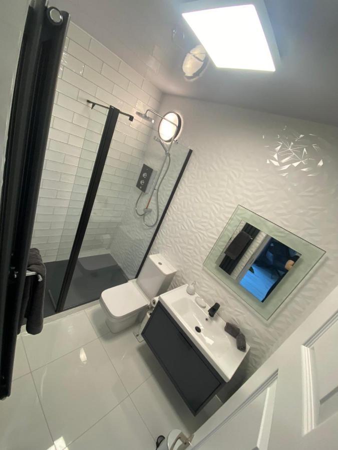 River View Apartment Suite Cork Exteriör bild