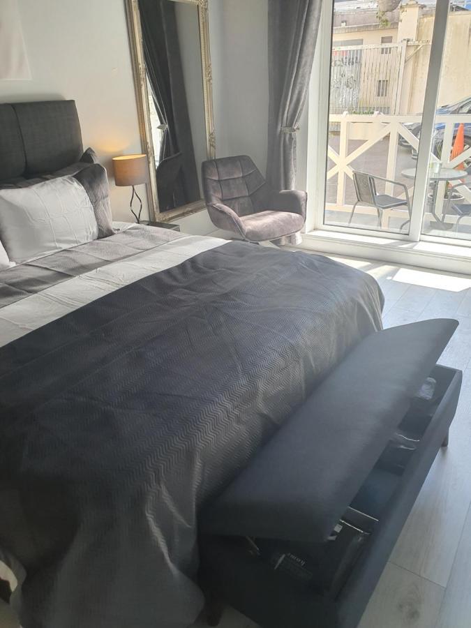 River View Apartment Suite Cork Exteriör bild